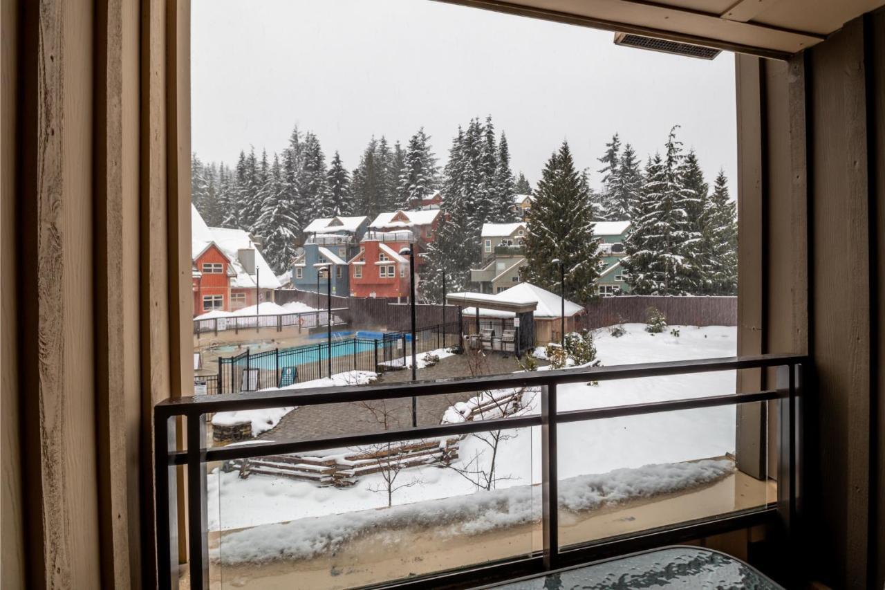 Slopeside Whistler Creekアパートメント エクステリア 写真